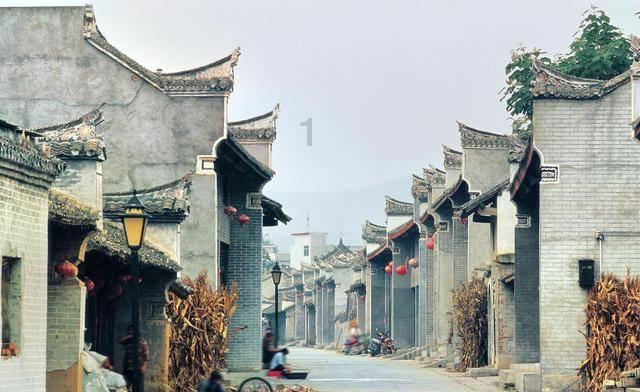 这些AR文旅案例改变了游客的旅行方式，也对行业产生了深远影响。